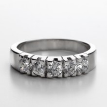 Anello Veretta con brillanti "Bella"
