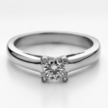 Anello Solitario con diamante "Morena"