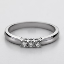 Anello Trilogy con diamanti "Evi"
